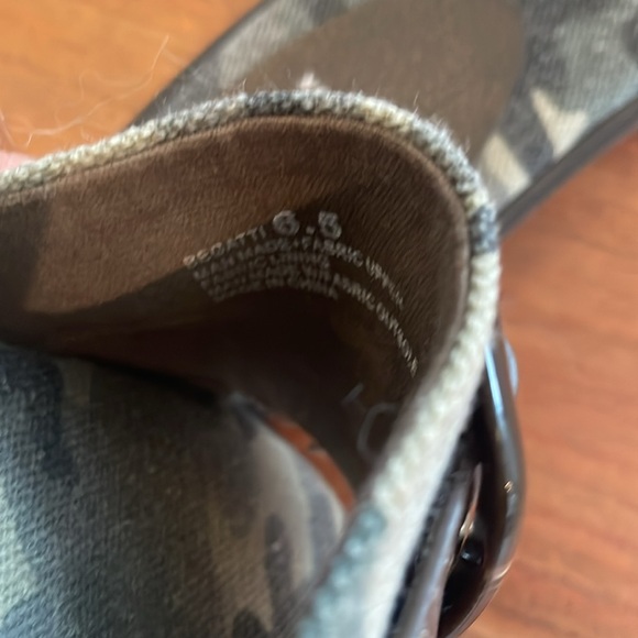 Yellowbox slide sandals - Picture 6 of 6